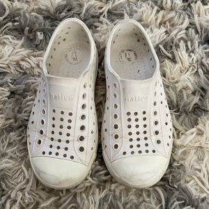 Native white size 9 shoes
